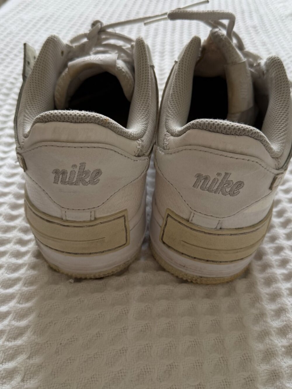 Nike Women's Air Force 1 Shadow Sneaker - Picture 3 of 5